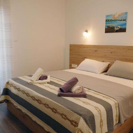 Apartmani Sabbioso โลปาร์ ภายนอก รูปภาพ