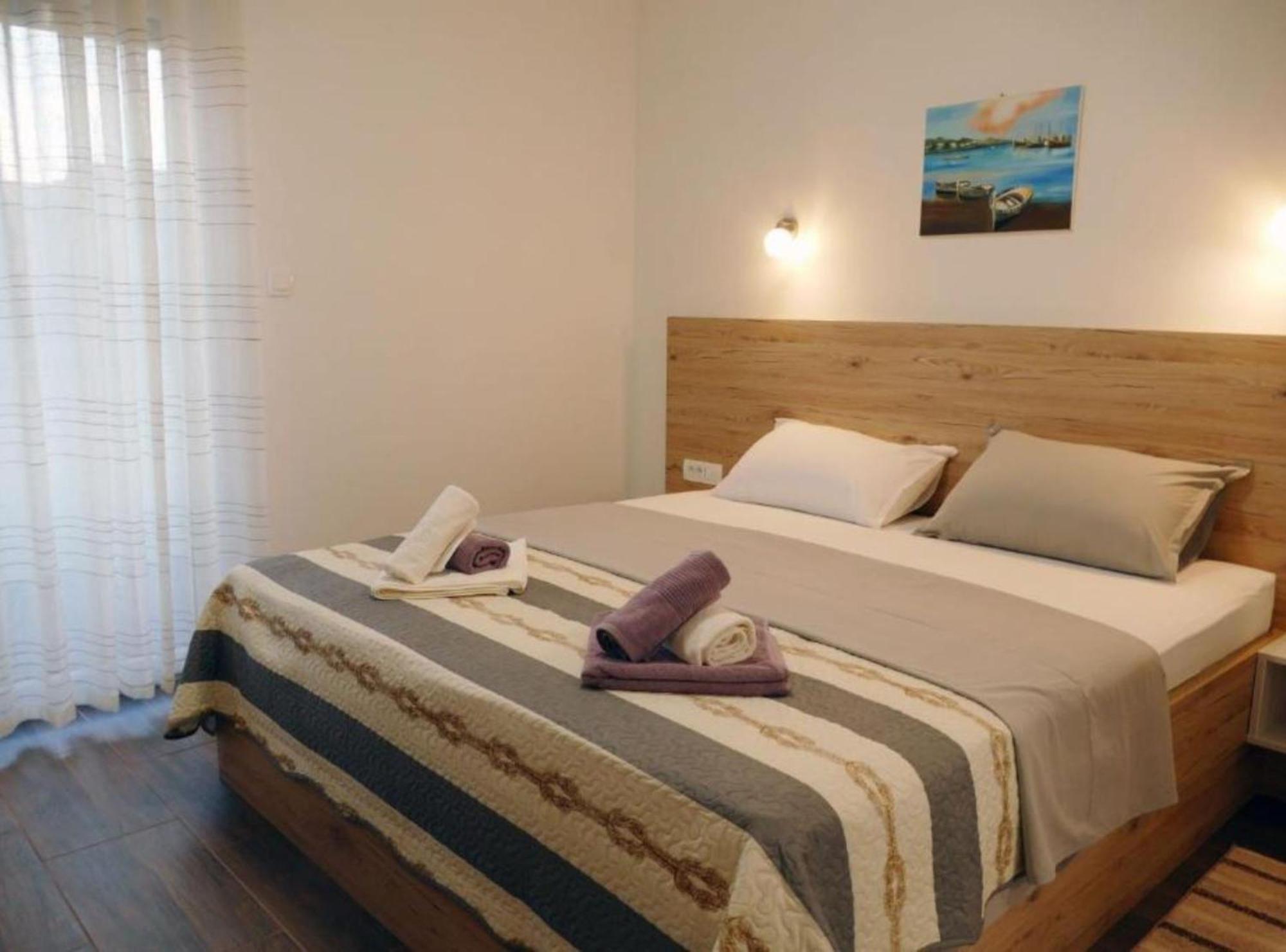 Apartmani Sabbioso โลปาร์ ภายนอก รูปภาพ
