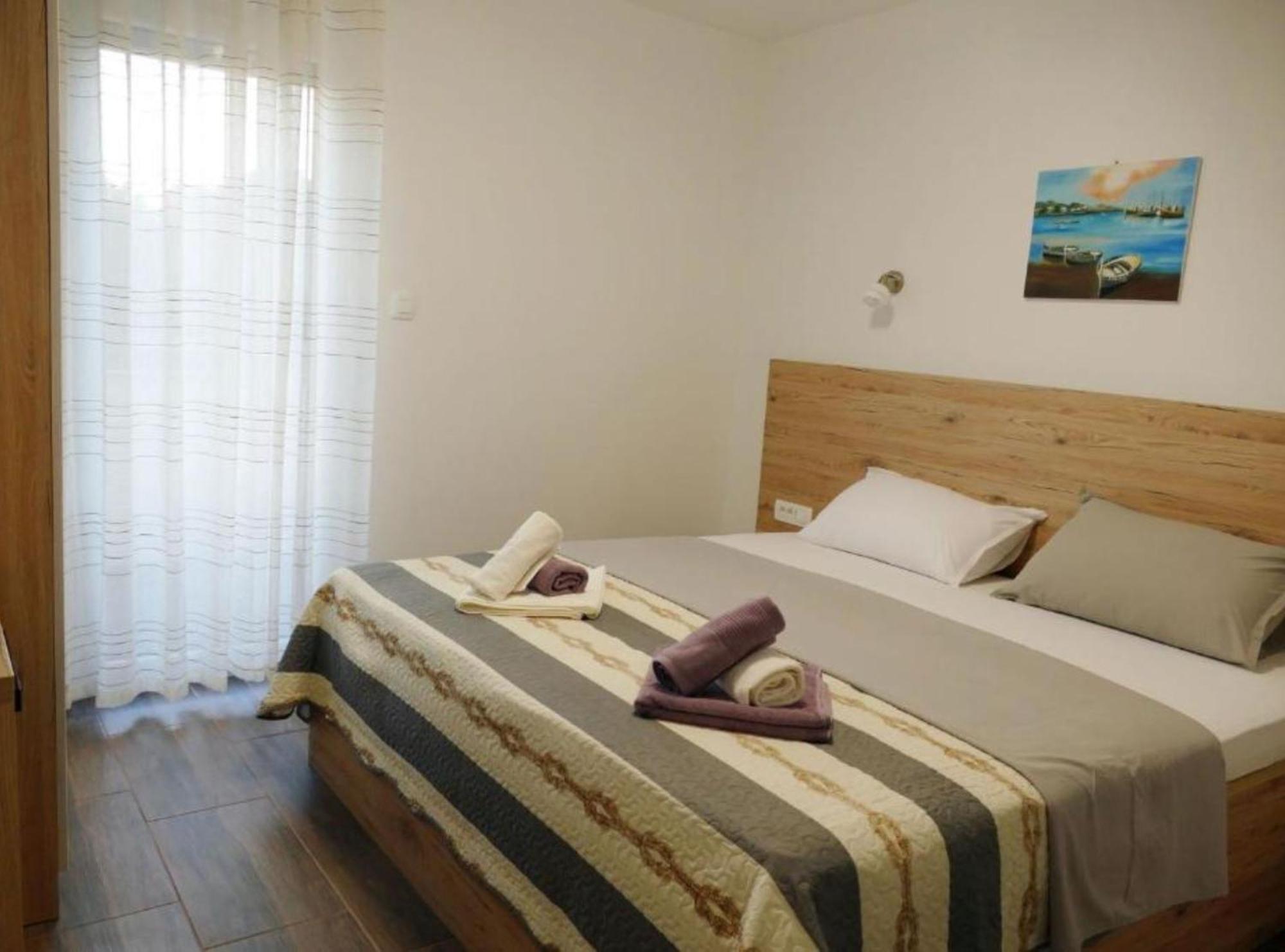 Apartmani Sabbioso โลปาร์ ภายนอก รูปภาพ