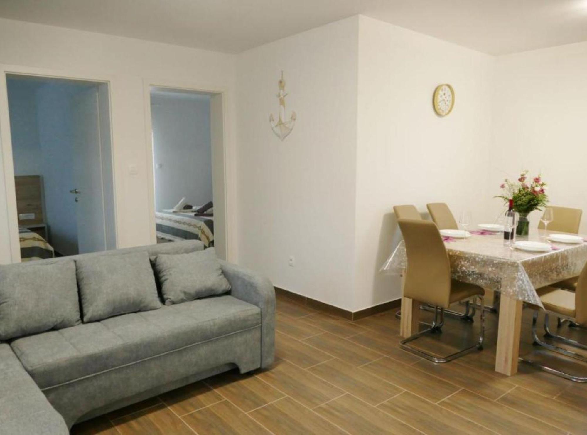 Apartmani Sabbioso โลปาร์ ภายนอก รูปภาพ