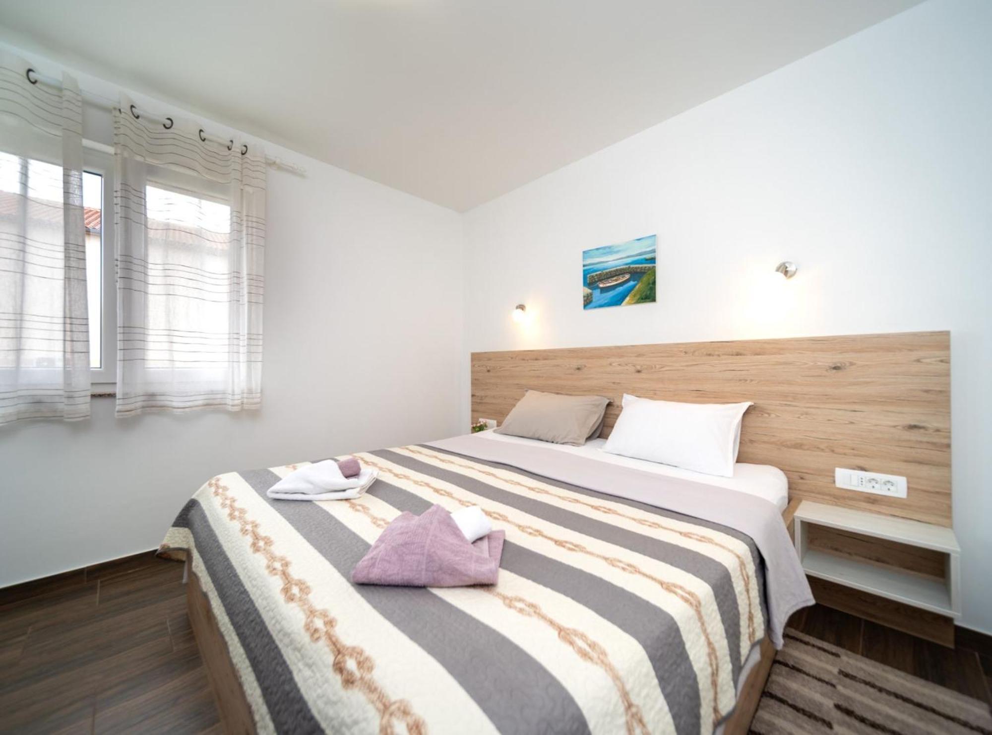 Apartmani Sabbioso โลปาร์ ภายนอก รูปภาพ