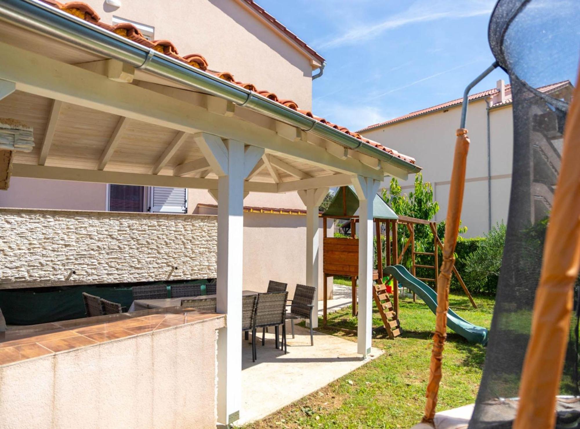 Apartmani Sabbioso โลปาร์ ภายนอก รูปภาพ